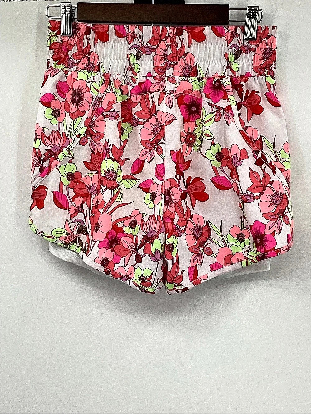Floral Athletic Shorts in Pink & White Size XS